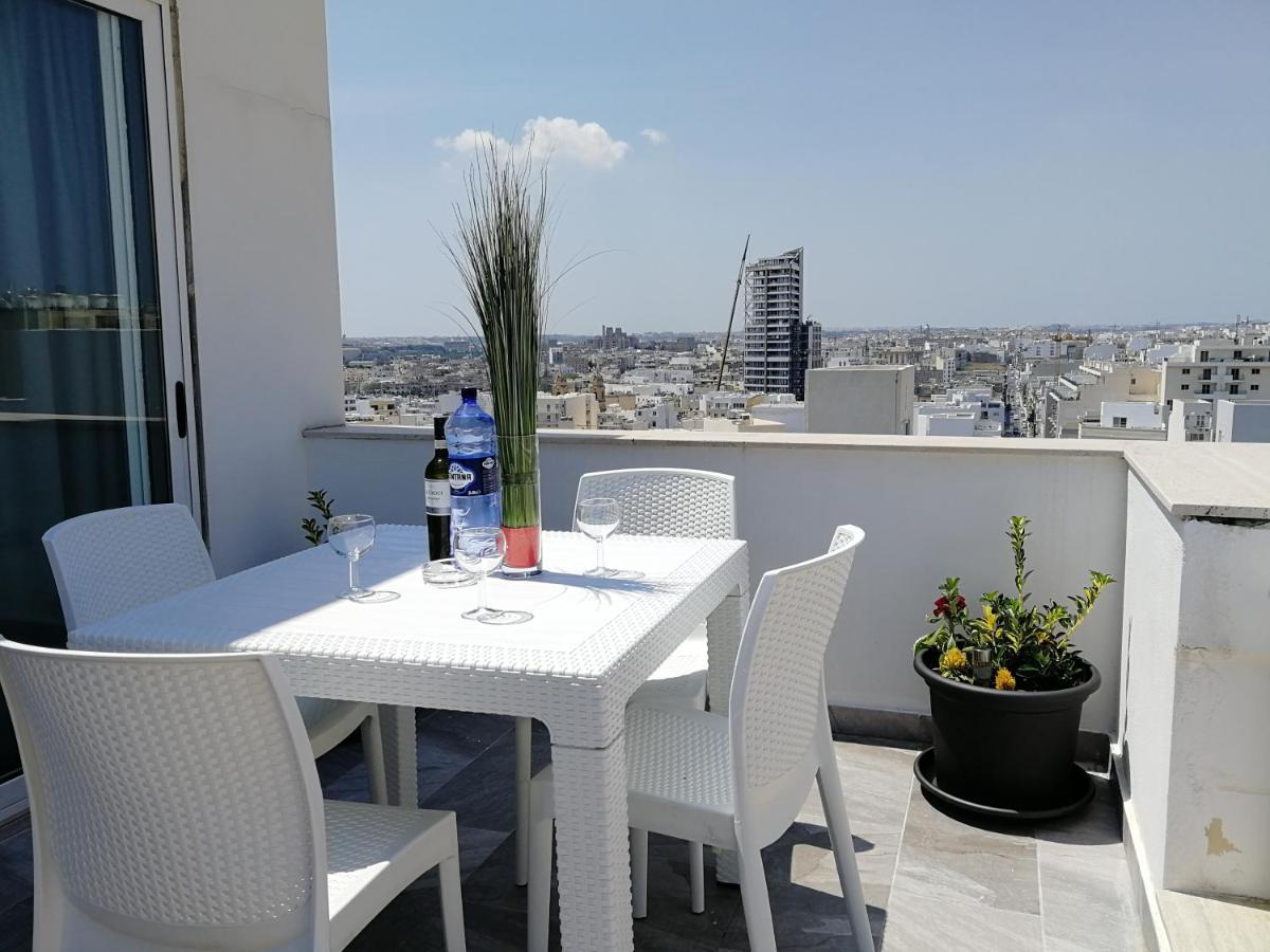Wonderful Apartments With Shared Jacuzzi And Panorama Rooftop Gzira Exterior photo