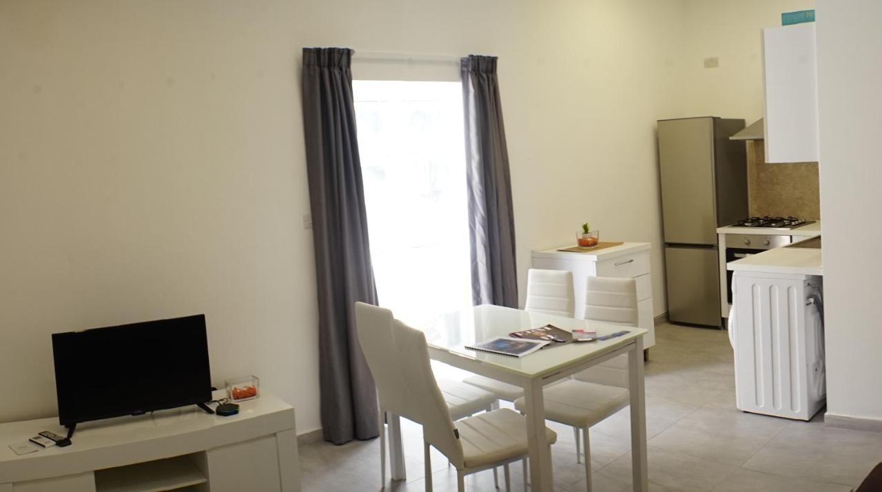 Wonderful Apartments With Shared Jacuzzi And Panorama Rooftop Gzira Exterior photo