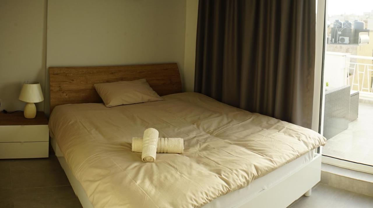 Wonderful Apartments With Shared Jacuzzi And Panorama Rooftop Gzira Exterior photo